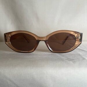 Chic Brown Sunglasses